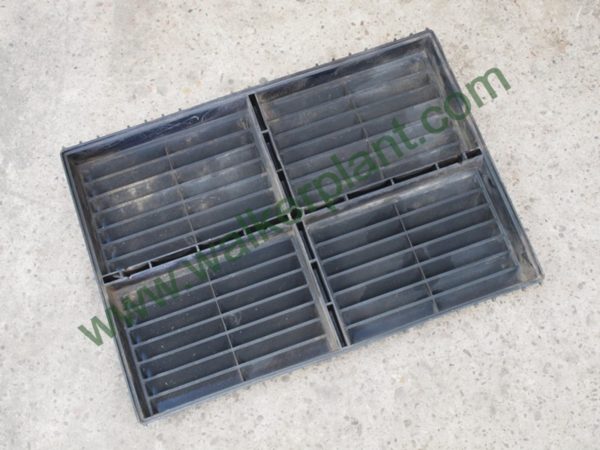 Volvo Cab Filter Retainer - Image 2