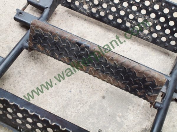 Volvo Bonnet Ladder - Image 2