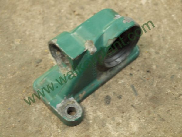 Volvo Water Pump Elbow Housing