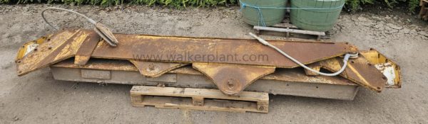 Volvo Used Overhung Tailgate - Incomplete