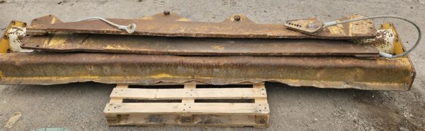 Volvo Used Overhung Tailgate - Incomplete - Image 4